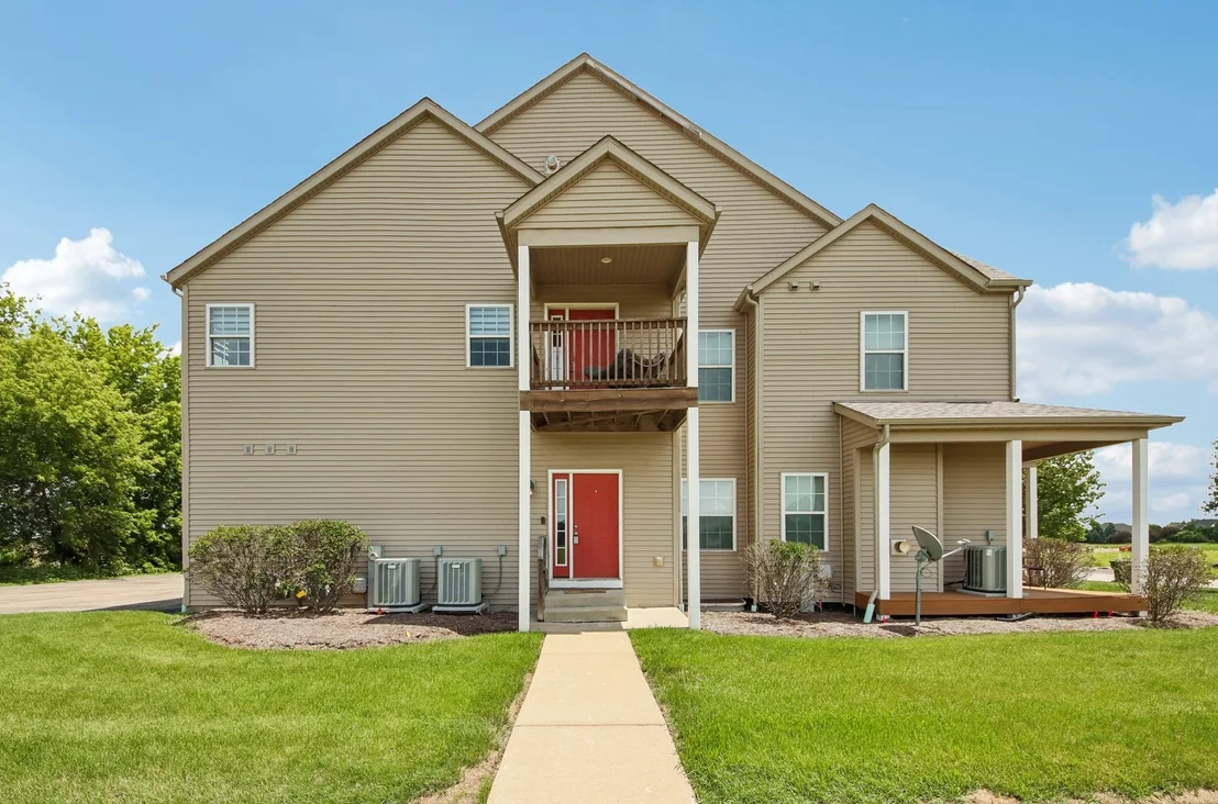 Photo of 661 Stonegate Drive