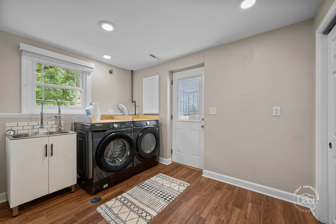 Photo of 325 Hemlock Lane