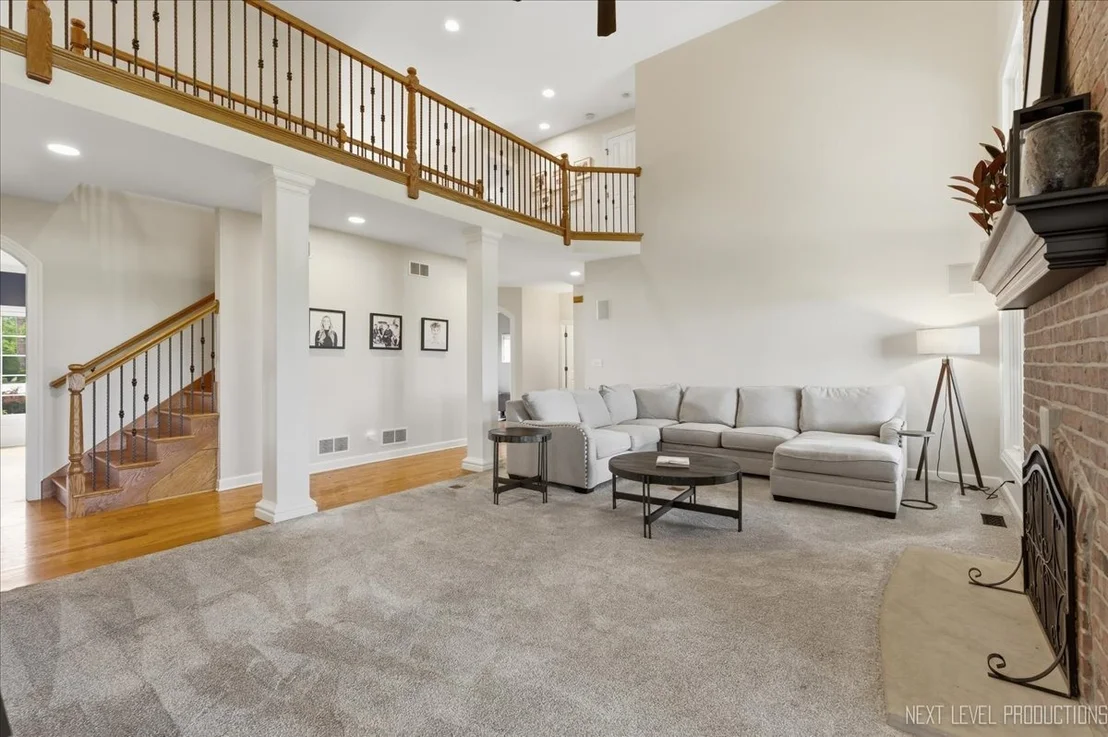 Photo of 2460 Bird Lane