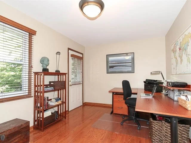 Photo of 614 Applegate Lane