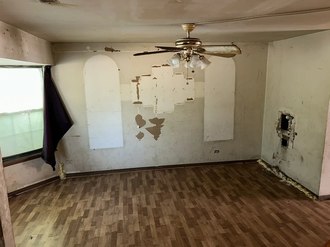 Photo of 218 N Hamlin Boulevard
