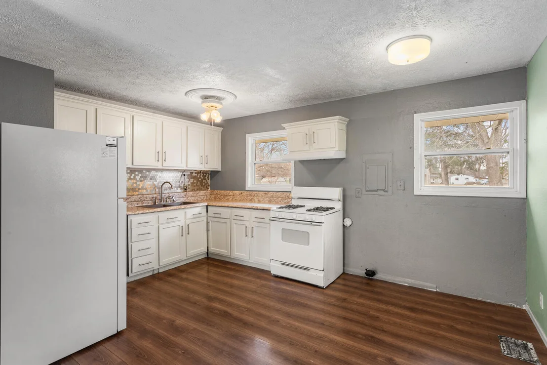 Photo of 1468 MATHER Drive