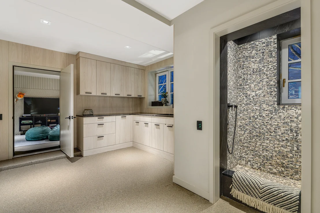 Photo of 443 Sheridan Road