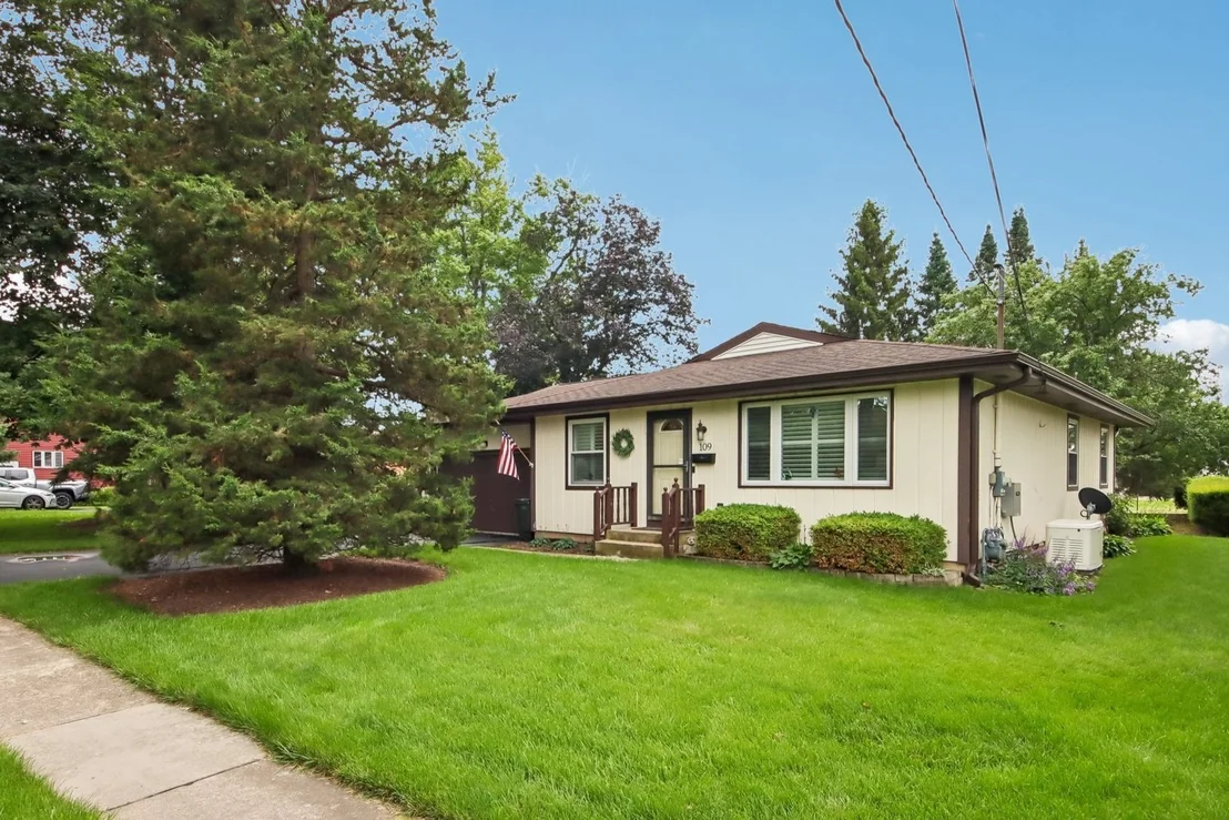 Photo of 109 Weaver Drive