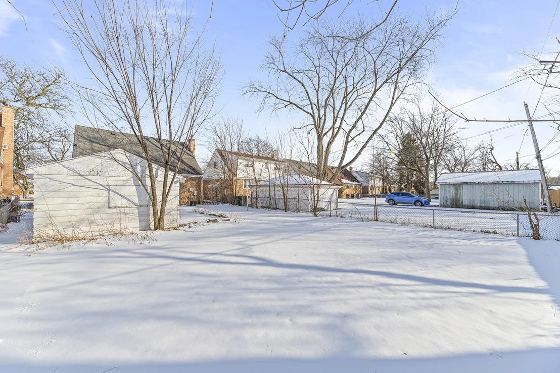Photo of 17714 Burnham Avenue
