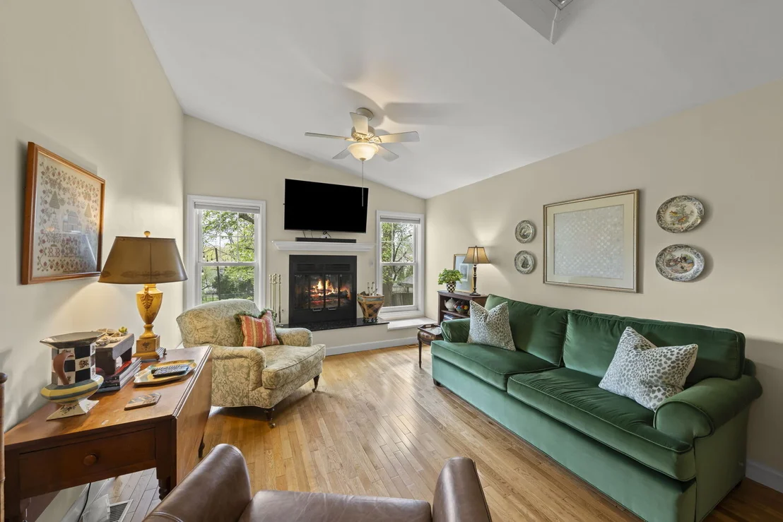 Photo of 283 HILLSIDE Avenue