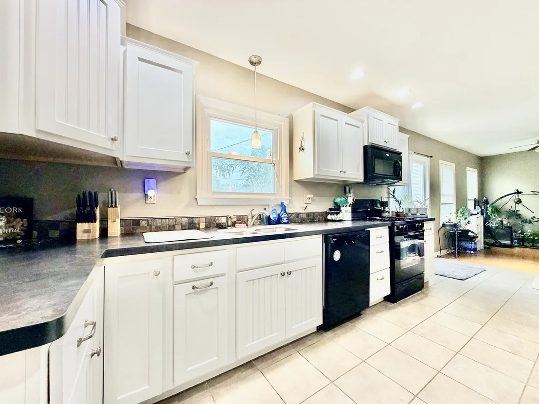 Photo of 922 Cornell Street