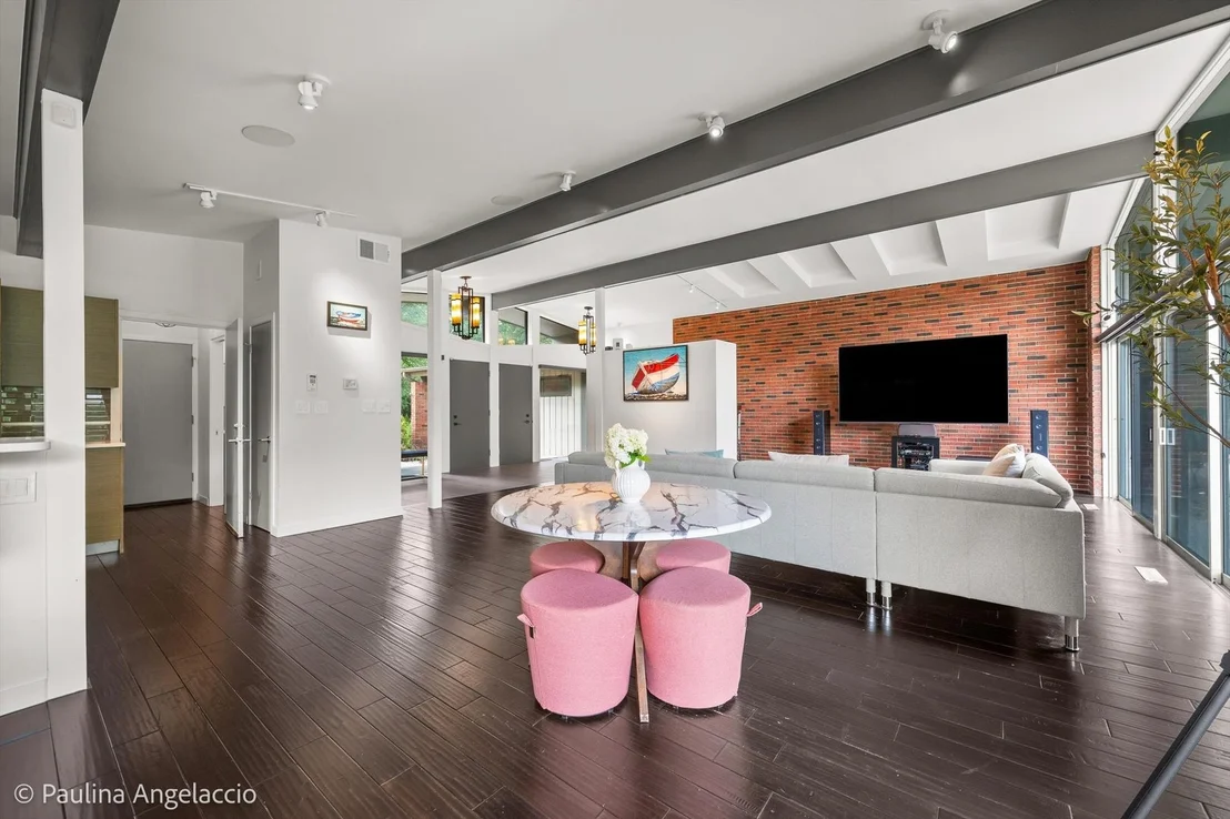 Photo of 27 Barrington Bourne