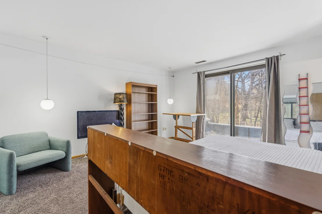 Photo of 324 Gina Drive