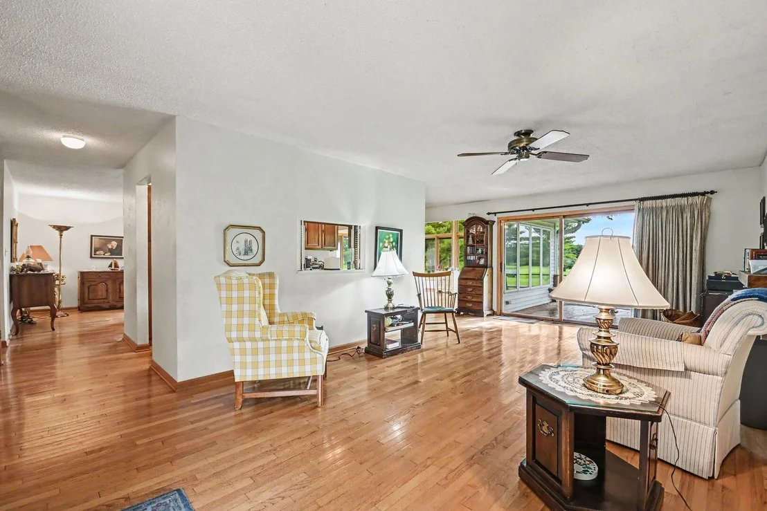 Photo of 524 Parkside Drive