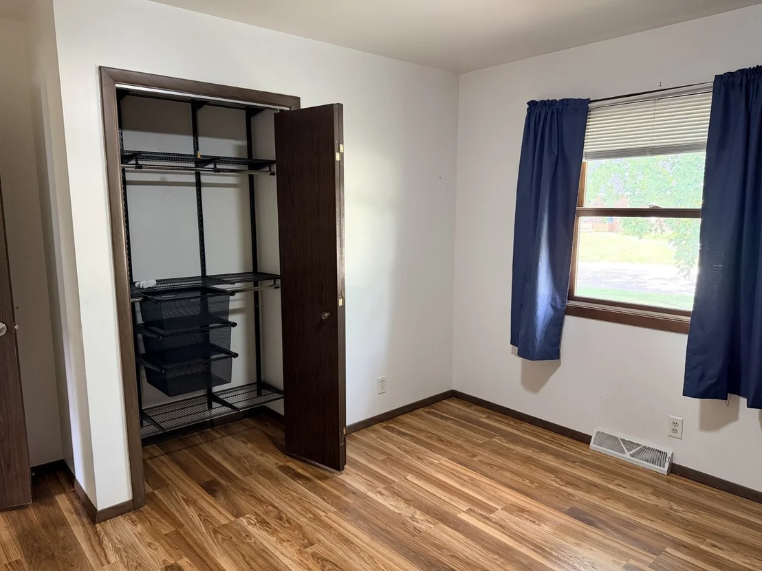 Photo of 833 King Arthur Lane