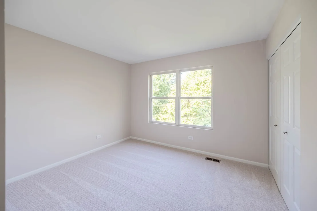 Photo of 1401 Bridgehampton Drive