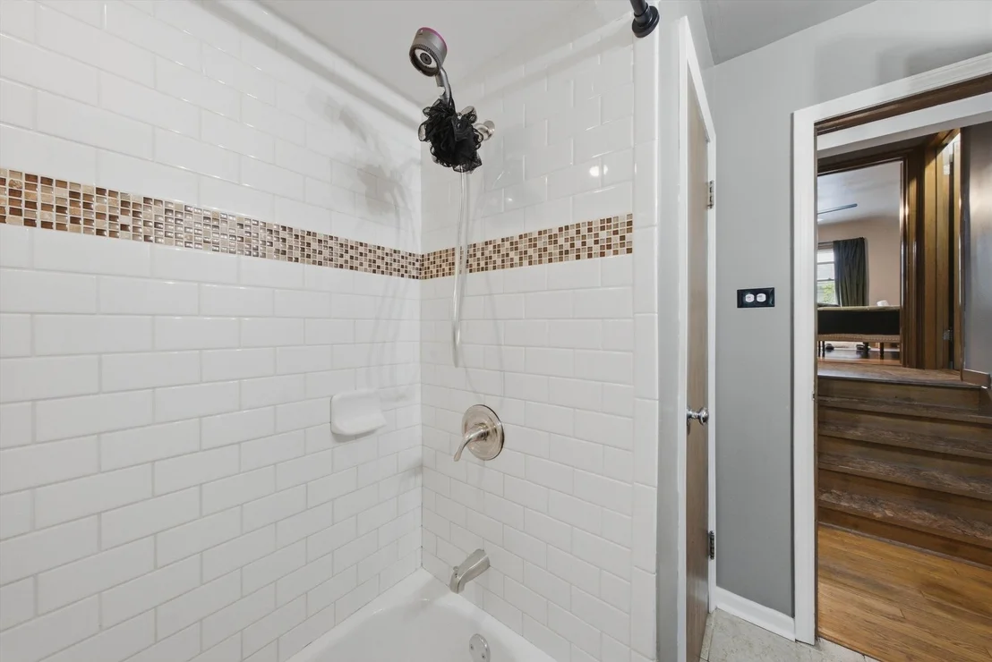 Photo of 390 Bartram Road