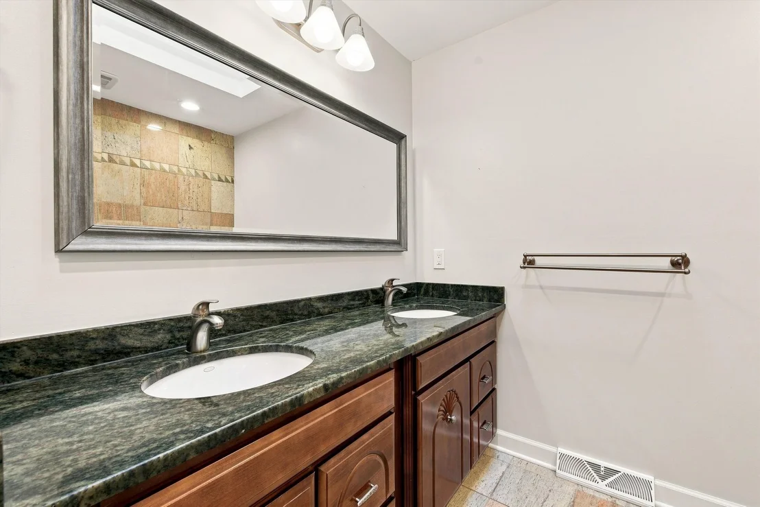 Photo of 1727 Ellendale Drive