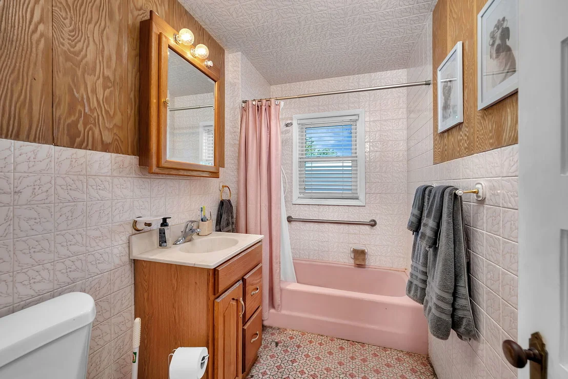 Photo of 1700 Cora Street