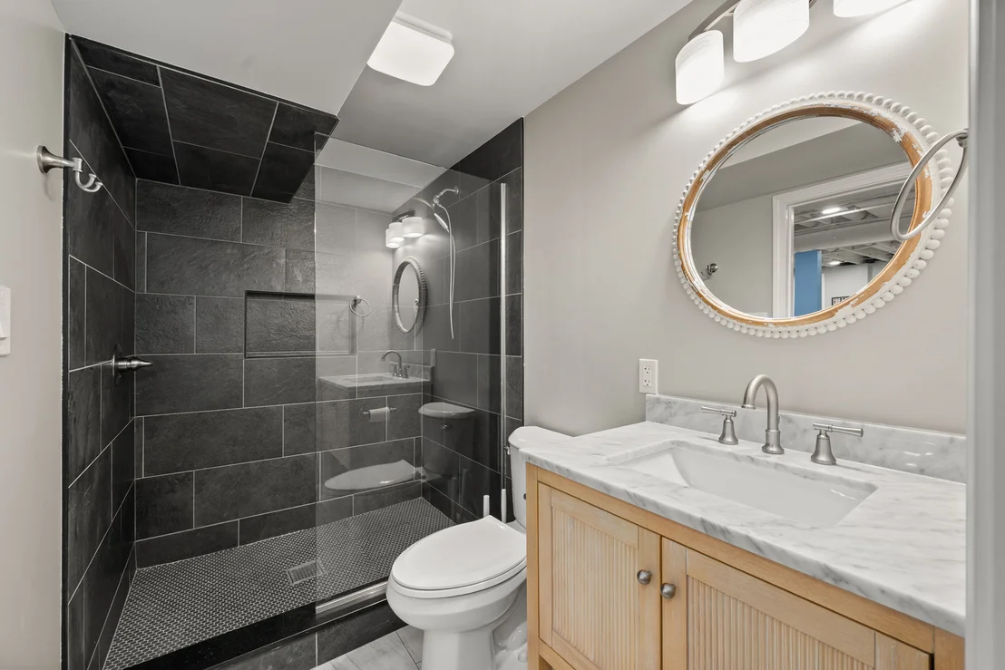 Photo of 301 Willow Lane