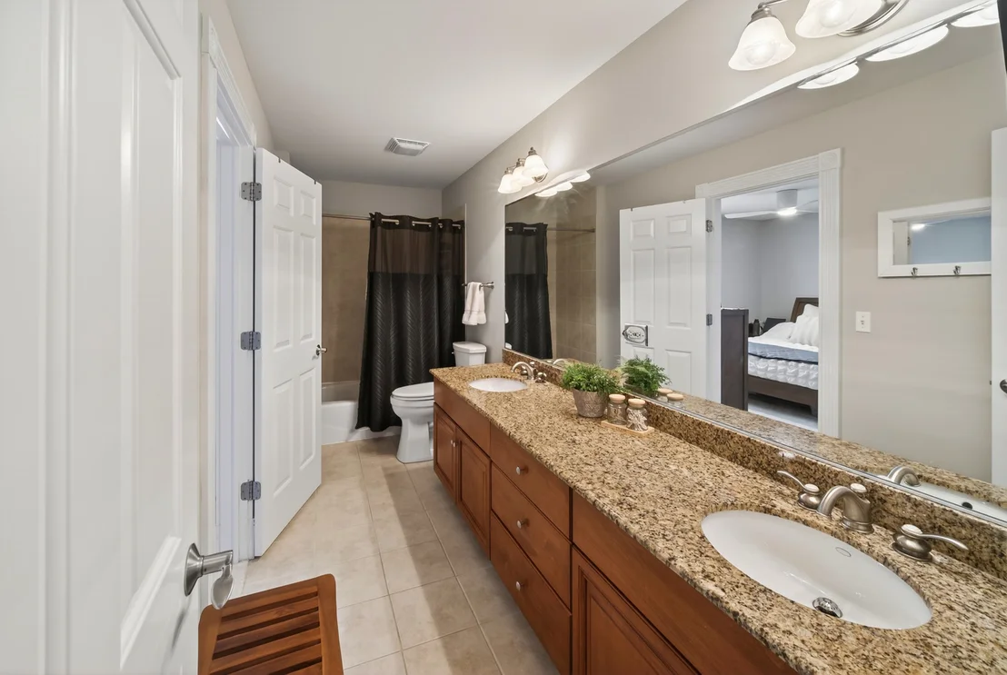 Photo of 70 Forest Avenue