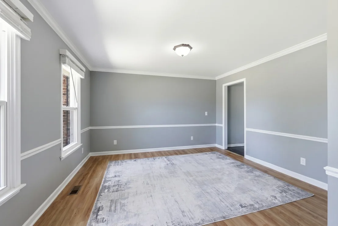 Photo of 845 Crabtree Lane