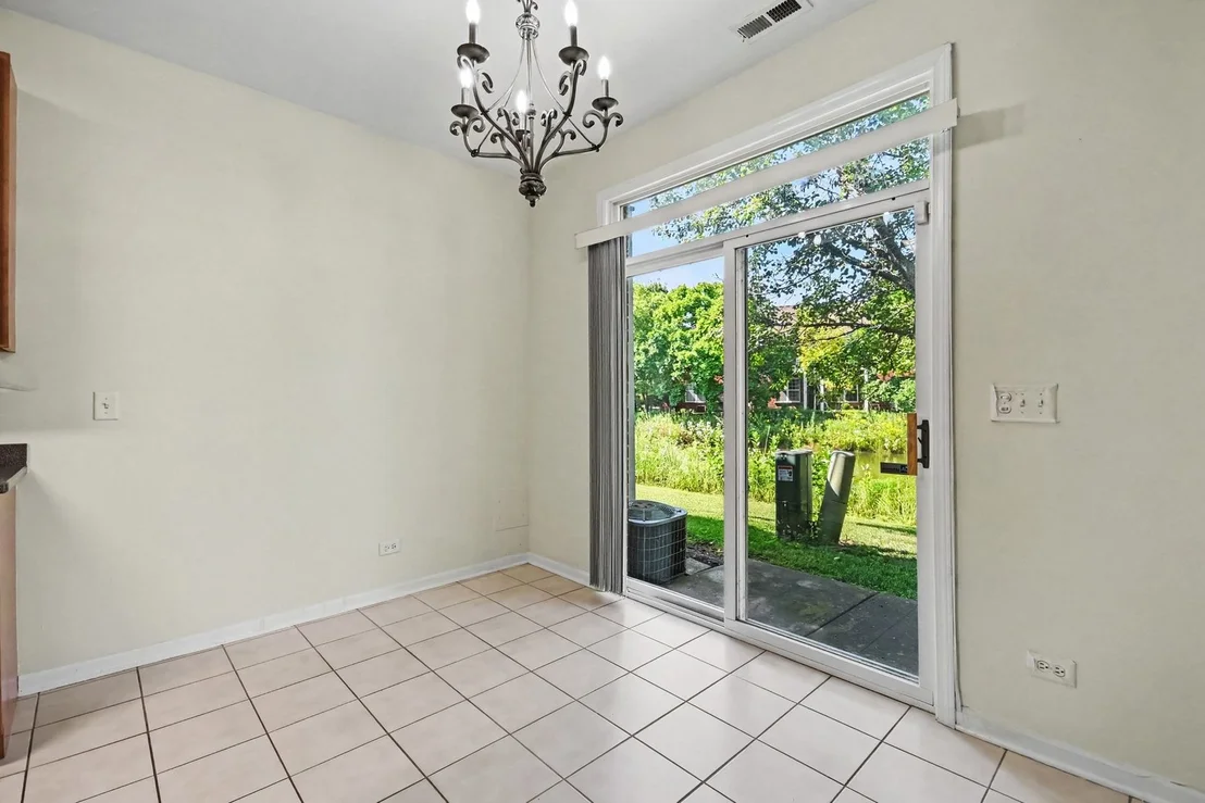 Photo of 994 Kensington Drive