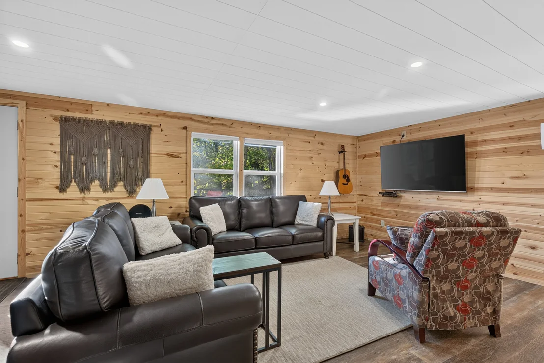 Photo of 702 Walnut Hill Circle