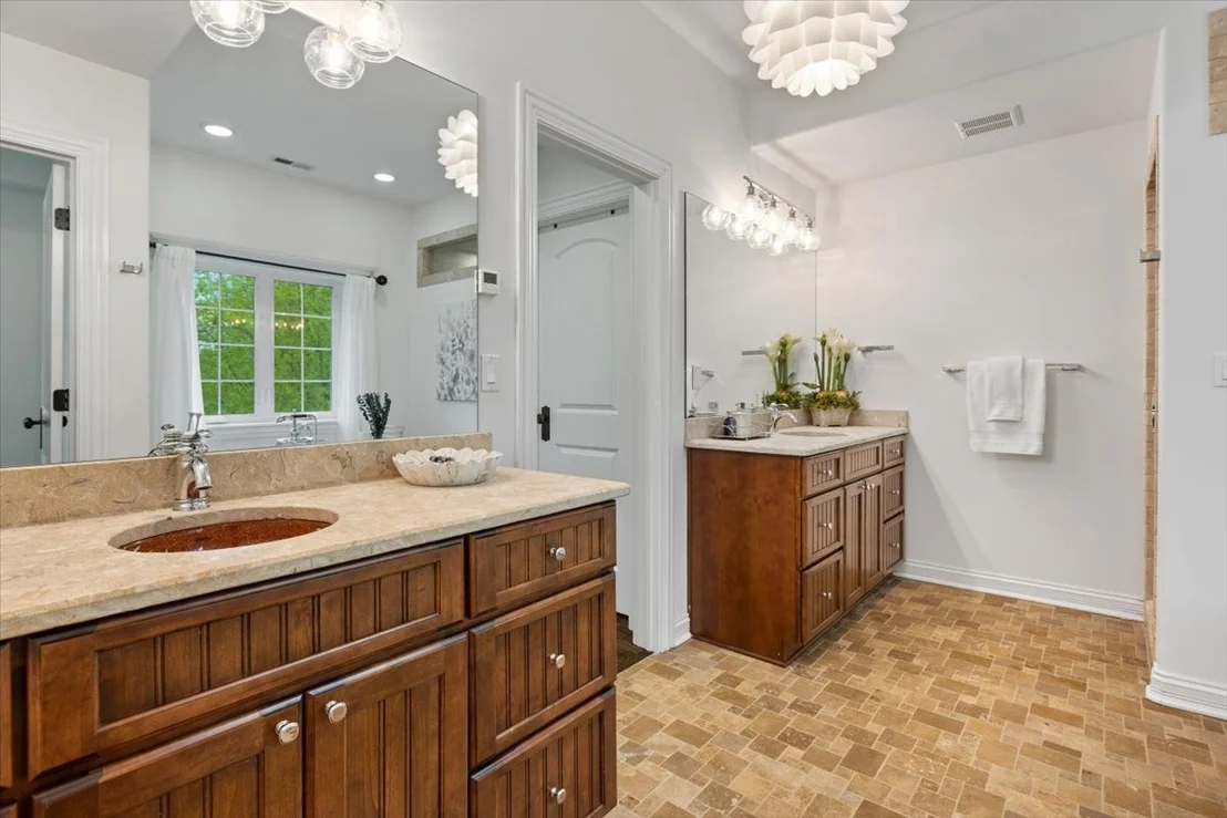 Photo of 1021 Linden Lane