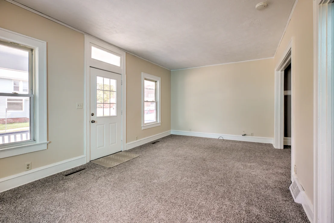 Photo of 310 N Mclean Street