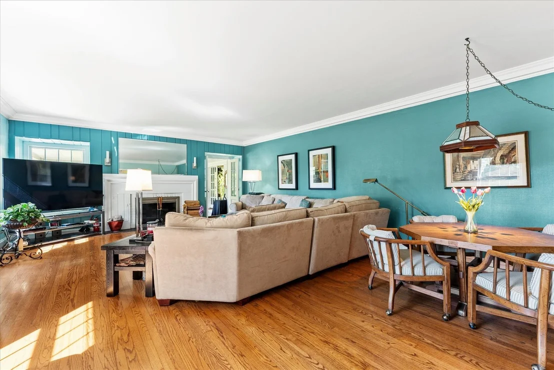 Photo of 27 Hickory Lane