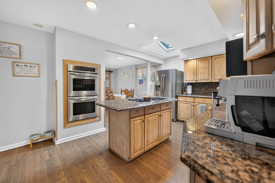 Photo of 17W041 Deerpath Road