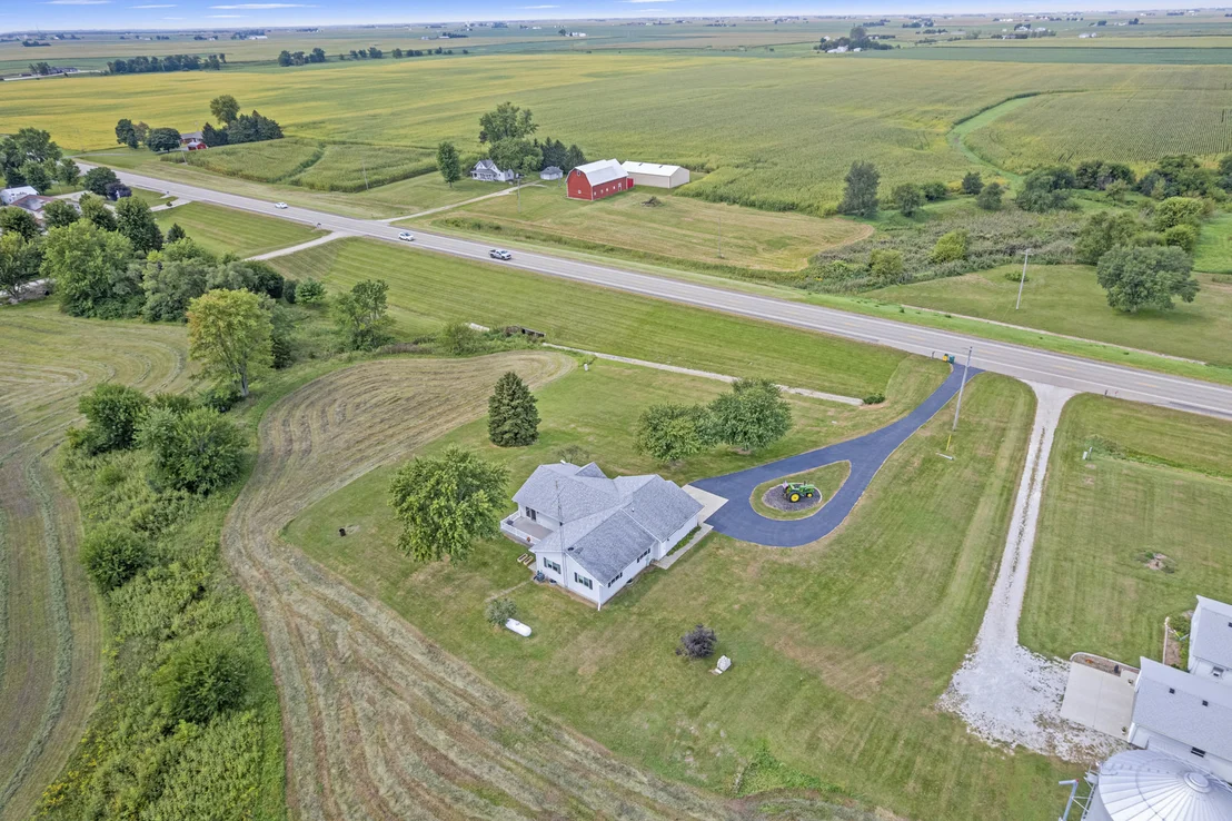 Photo of 3472 N IL ST RT 23 Highway