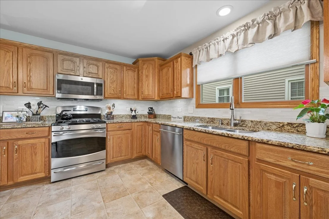 Photo of 569 Rose Lane