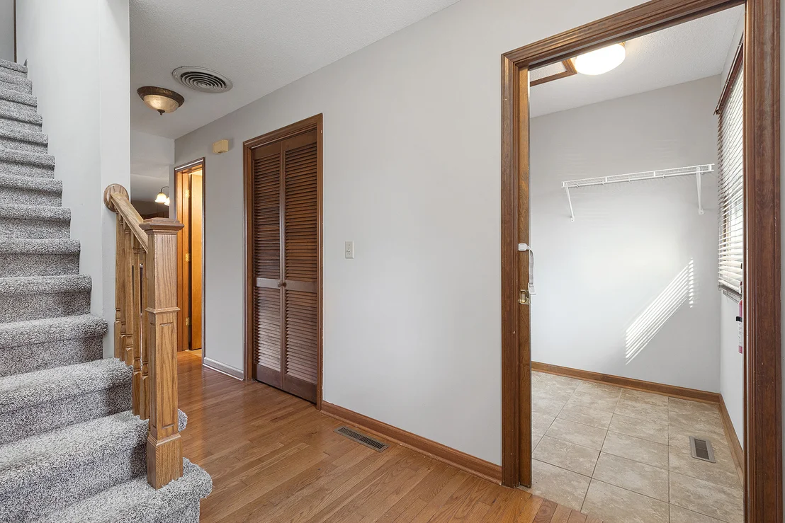 Photo of 1390 Armour Road