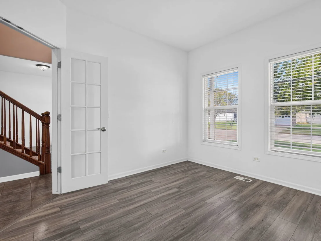 Photo of 1010 Heritage Drive