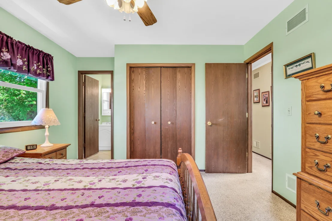 Photo of 471 Linden Lane