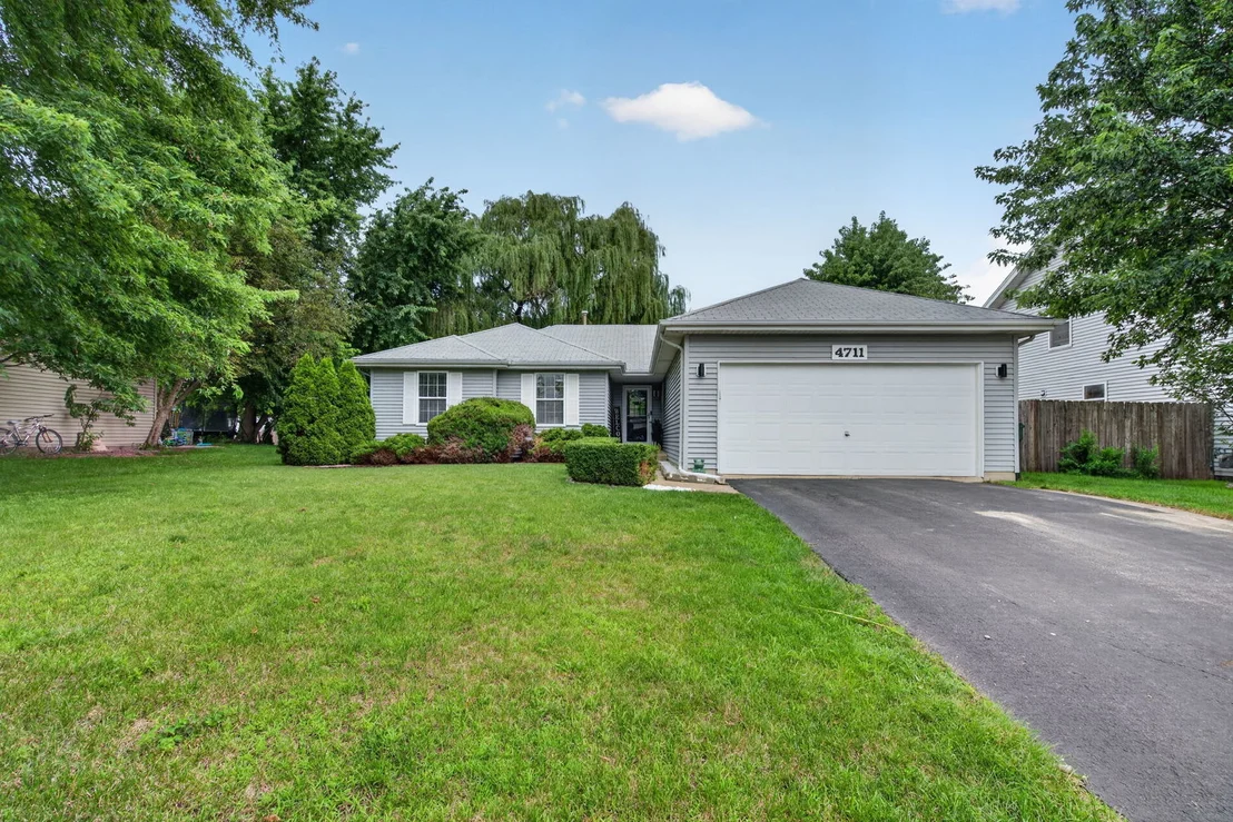 Photo of 4711 Blue Jay Lane
