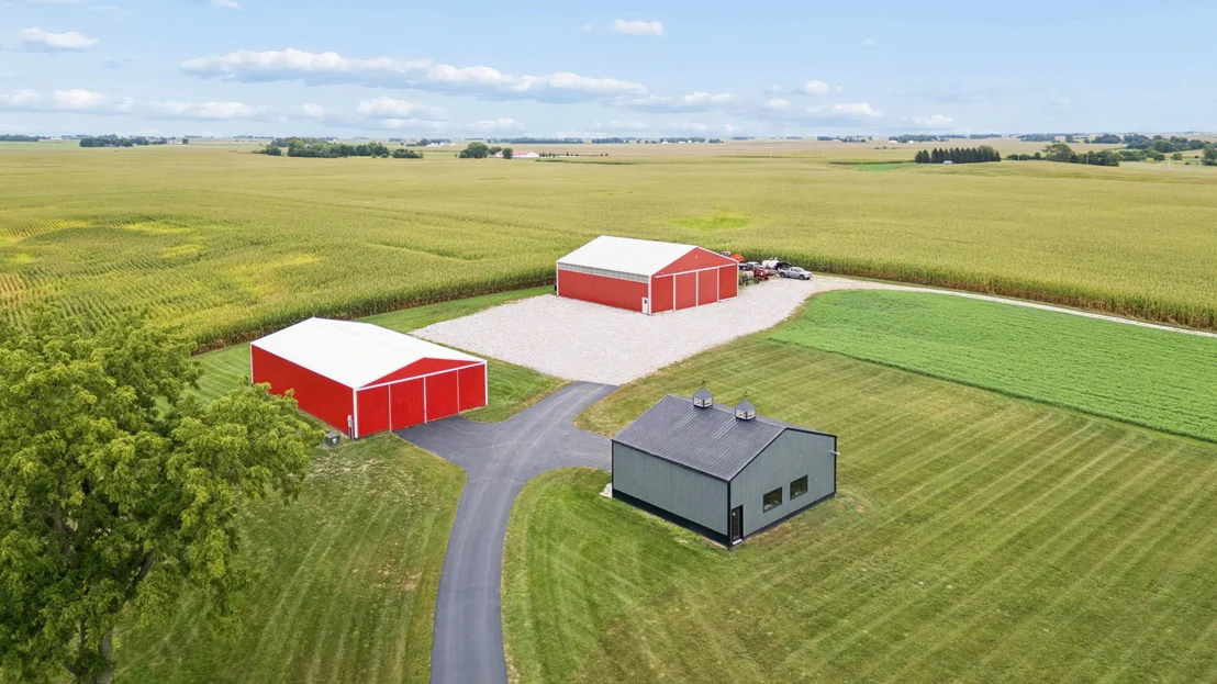 Photo of 751 N 3150 Road