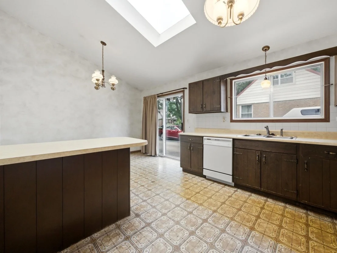 Photo of 519 Maple Lane
