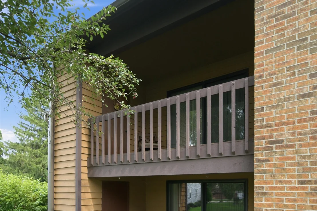 Photo of Unit D at 650 WAVERLY Drive