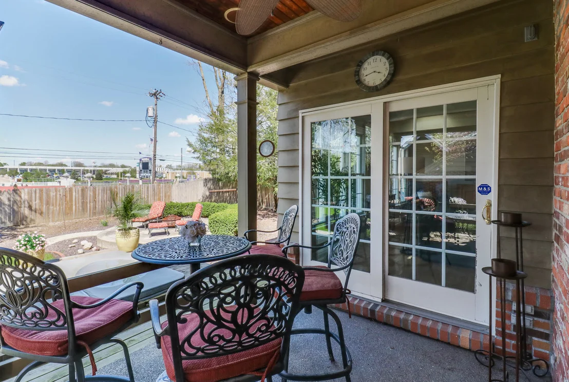 Photo of 1202 Elmwood Road
