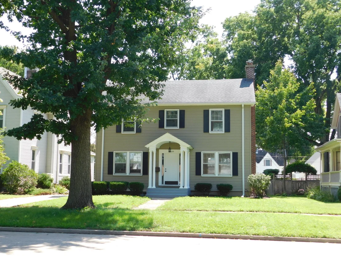 Photo of 1409 Ottawa Avenue