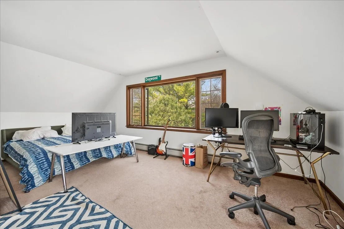 Photo of 373 Sunset Road