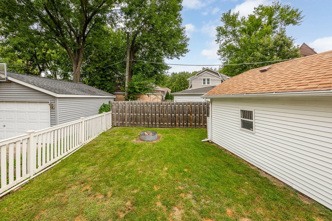 Photo of 310 Shenstone Road