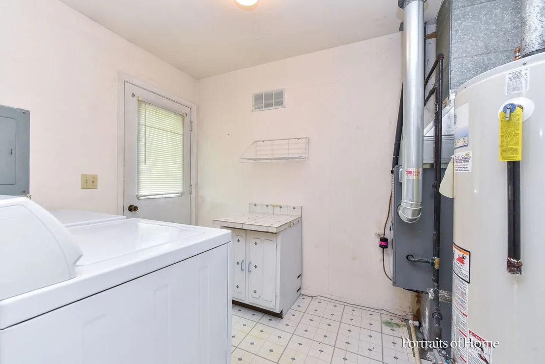Photo of 40 Cayman Drive