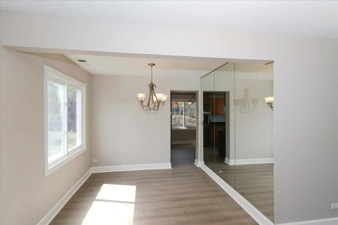 Photo of 4990 Lichfield Drive