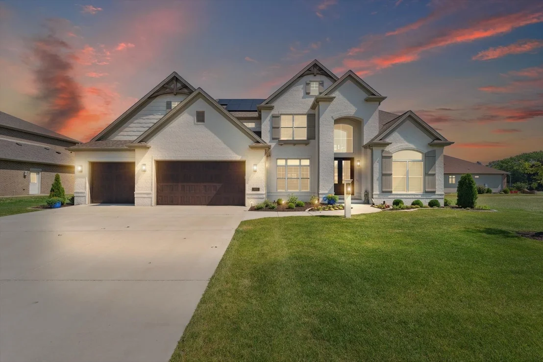 Photo of 604 Cayman Way