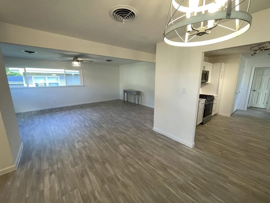 Photo of 9 Hilltop Drive