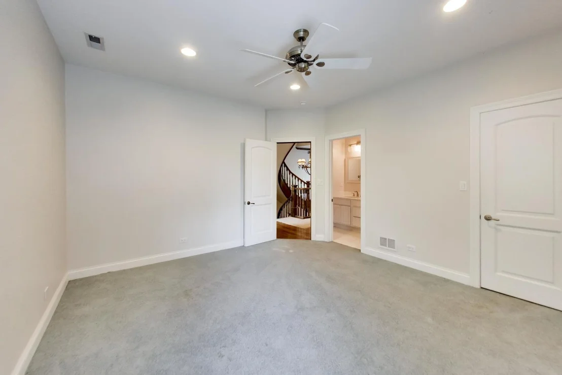 Photo of 1106 Astor Place