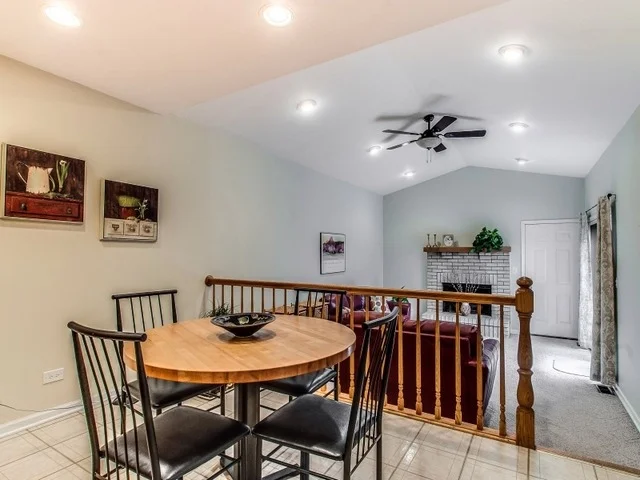 Photo of 9022 FORESTVIEW Avenue