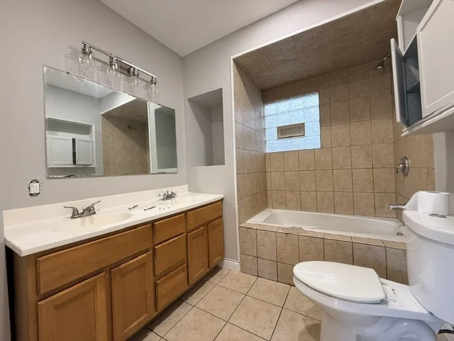 Photo of 1045 W 104th Place
