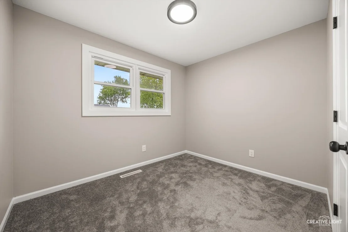 Photo of 286 S Barbara Drive