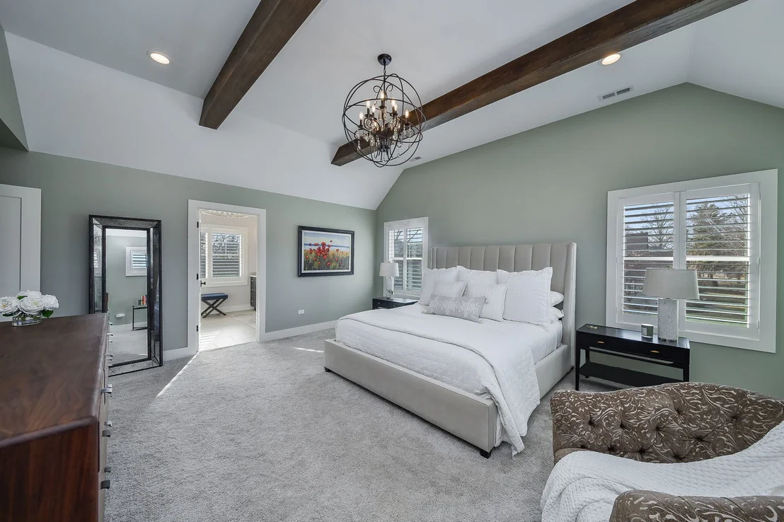 Photo of 618 N Wheaton Avenue
